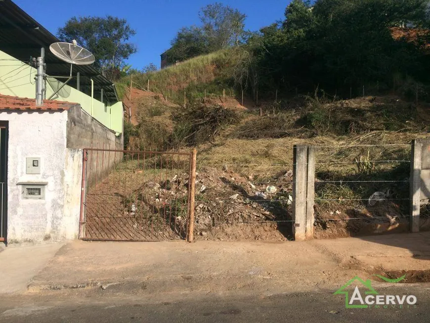 Foto 1 de Lote/Terreno à venda, 330m² em Santos Dumont, Juiz de Fora