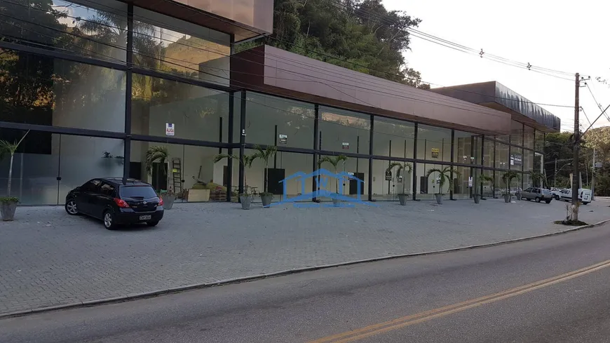 Foto 1 de Ponto Comercial para alugar, 160m² em Correas, Petrópolis