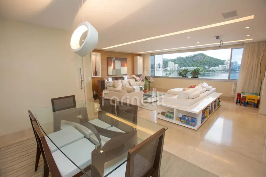 Foto 1 de Apartamento com 4 Quartos à venda, 175m² em Lagoa, Rio de Janeiro