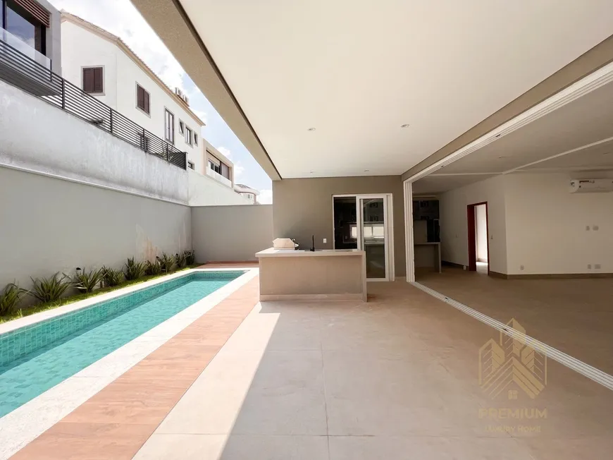 Foto 1 de Casa de Condomínio com 4 Quartos à venda, 390m² em Alphaville, Santana de Parnaíba