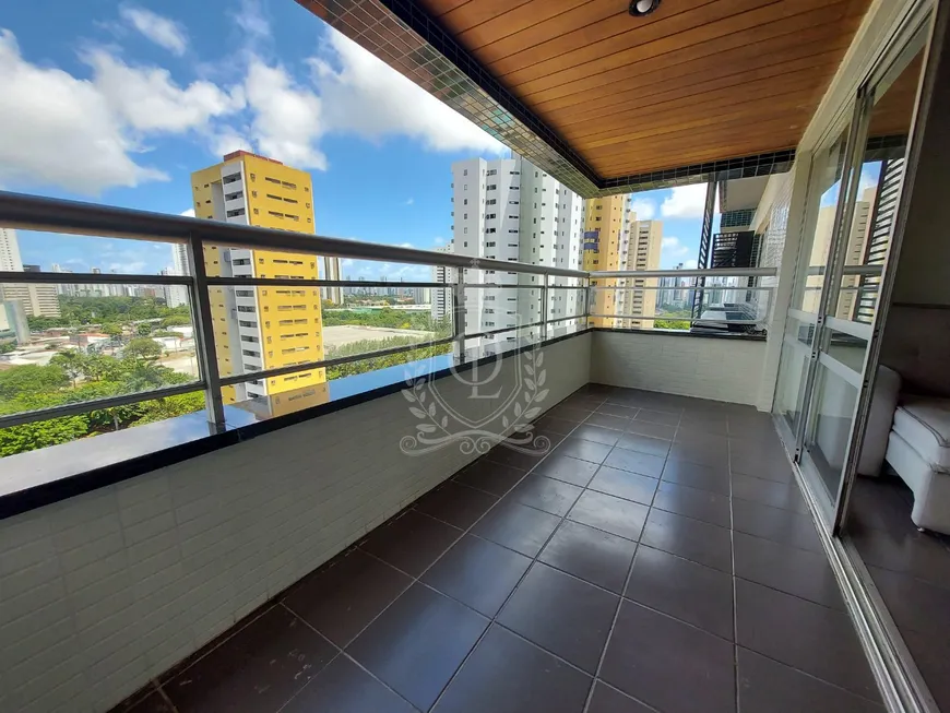 Foto 1 de Apartamento com 3 Quartos à venda, 160m² em Santana, Recife