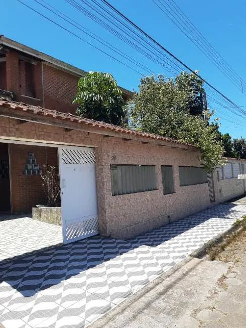 Foto 1 de Casa com 4 Quartos à venda, 206m² em Gaviotas, Itanhaém