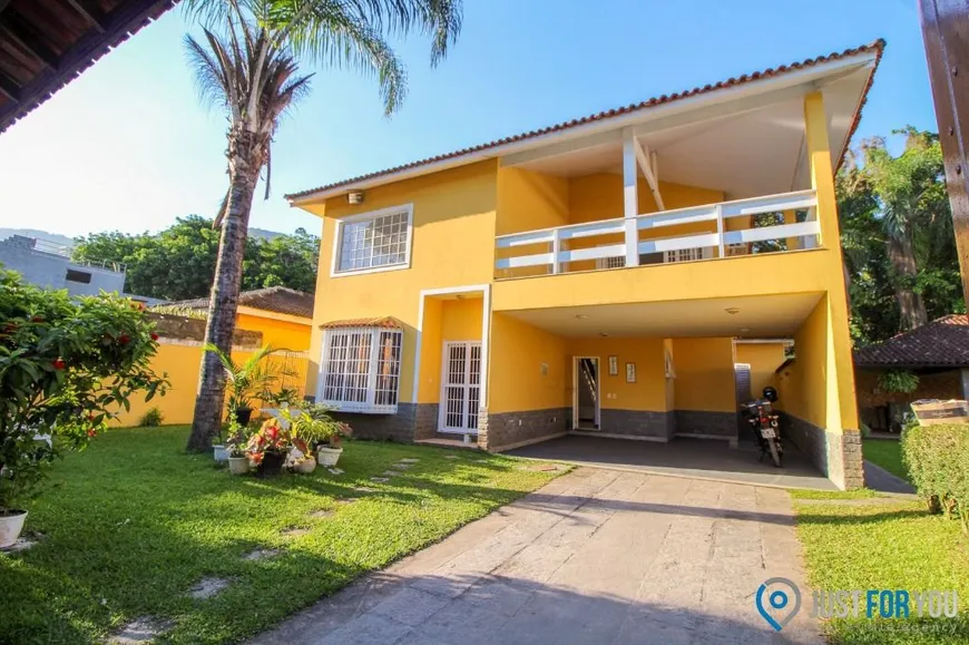 Foto 1 de Casa de Condomínio com 4 Quartos para alugar, 420m² em Vargem Grande, Rio de Janeiro