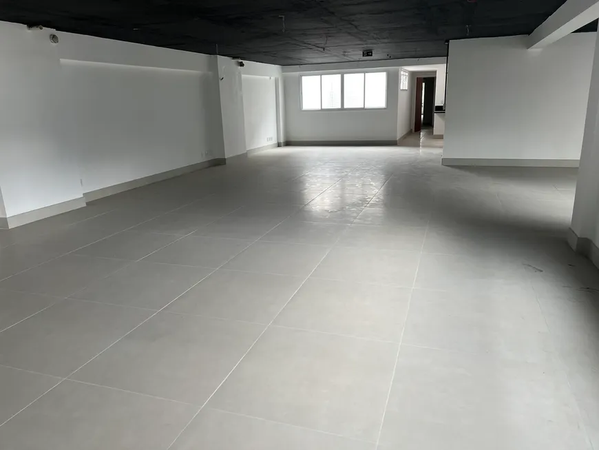 Foto 1 de Sala Comercial com 1 Quarto para alugar, 186m² em Leblon, Rio de Janeiro