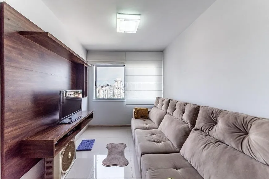 Foto 1 de Apartamento com 3 Quartos à venda, 73m² em Rio Branco, Porto Alegre