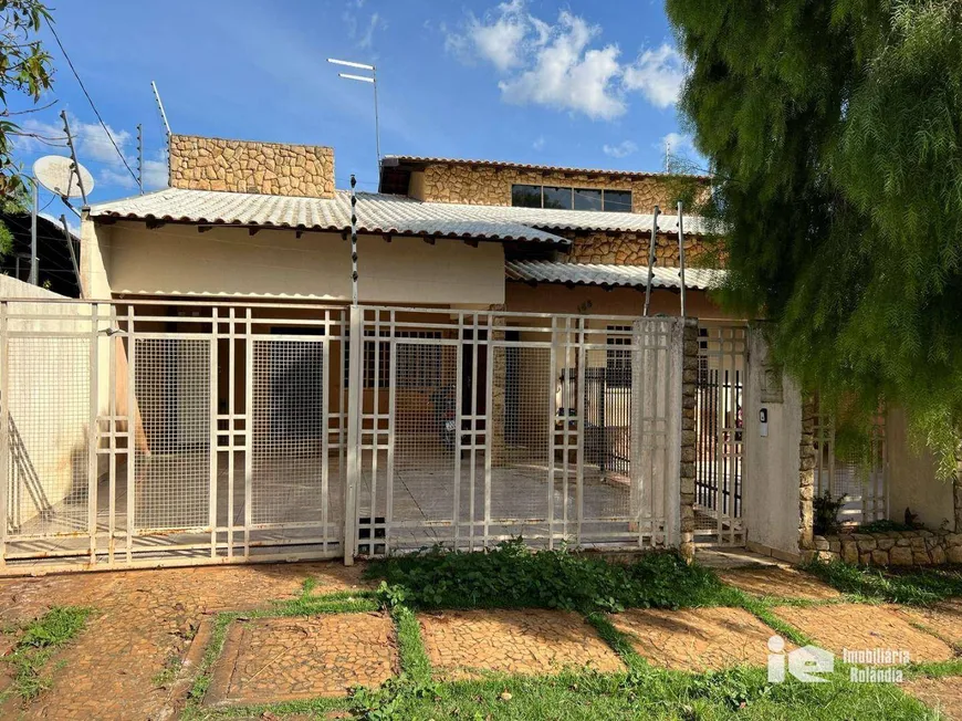 Foto 1 de Casa com 3 Quartos à venda, 122m² em Jardim Novo Horizonte, Rolândia