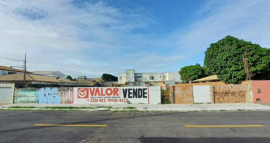 Foto 1 de Lote/Terreno à venda, 840m² em Atalaia, Aracaju