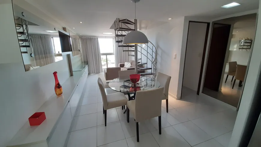 Foto 1 de Apartamento com 3 Quartos à venda, 130m² em Cabo Branco, João Pessoa