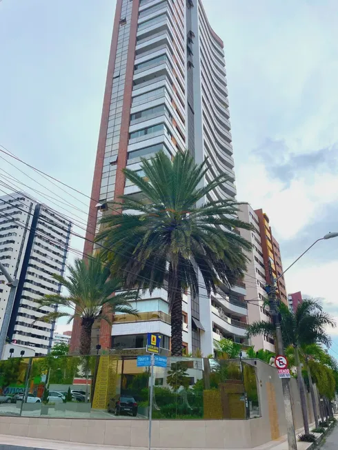 Foto 1 de Apartamento com 5 Quartos à venda, 300m² em Meireles, Fortaleza