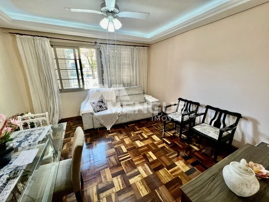 Foto 1 de Apartamento com 1 Quarto à venda, 57m² em Vila Ipiranga, Porto Alegre