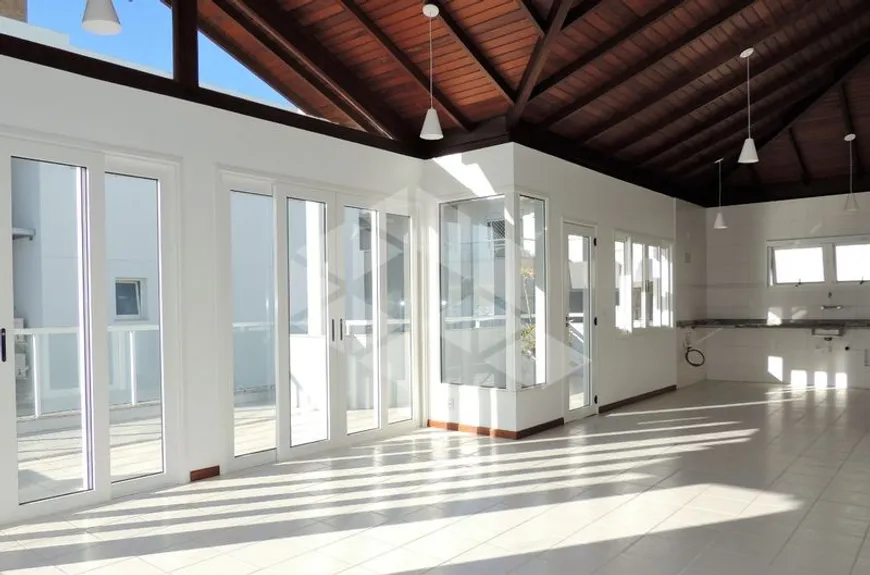 Foto 1 de Apartamento com 3 Quartos para alugar, 248m² em Campeche, Florianópolis