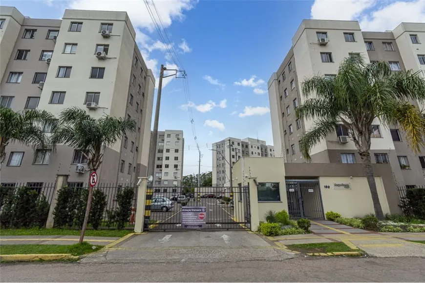 Foto 1 de Apartamento com 2 Quartos à venda, 48m² em Mato Grande, Canoas