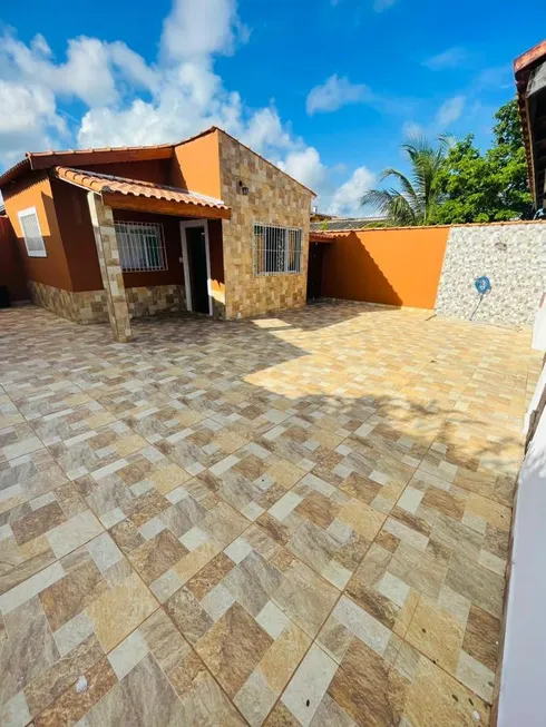 Foto 1 de Casa com 3 Quartos à venda, 88m² em Suarão, Itanhaém