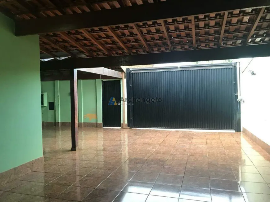 Foto 1 de Casa com 3 Quartos à venda, 220m² em Jardim Aranga, Araraquara