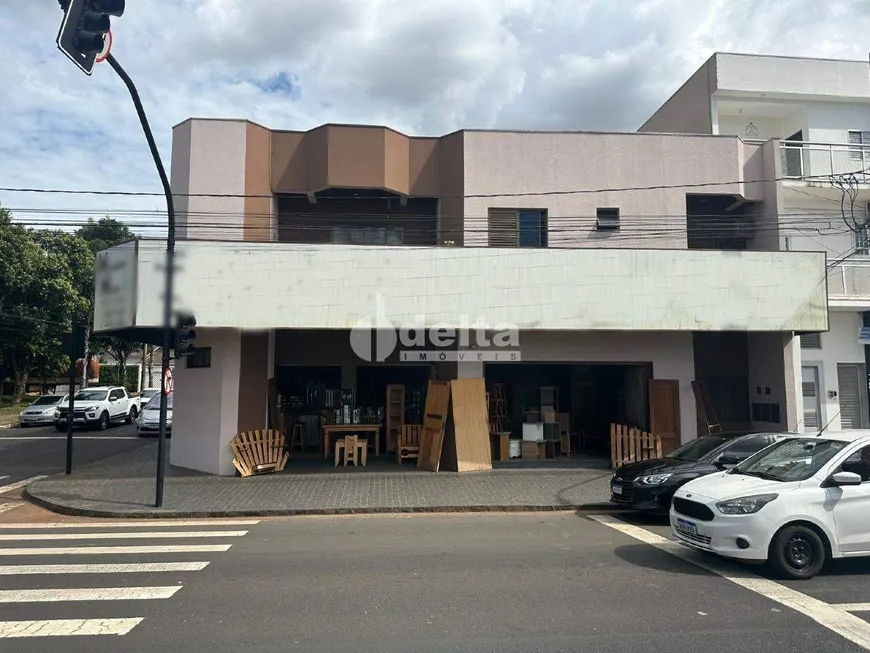 Foto 1 de Ponto Comercial para alugar, 260m² em Santa Mônica, Uberlândia