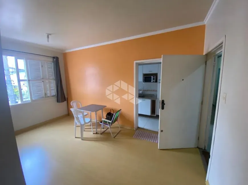 Foto 1 de Apartamento com 1 Quarto à venda, 43m² em Menino Deus, Porto Alegre