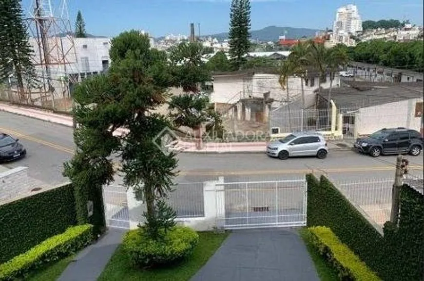 Foto 1 de Casa com 3 Quartos à venda, 214m² em Capoeiras, Florianópolis