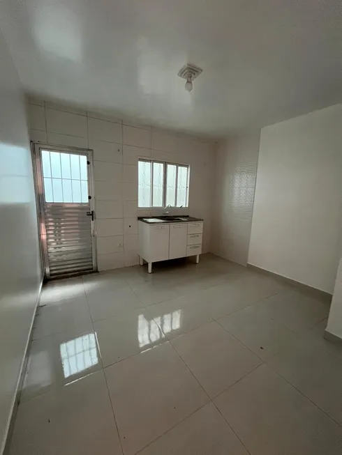 Foto 1 de Casa com 1 Quarto para alugar, 30m² em Jardim Peri, São Paulo