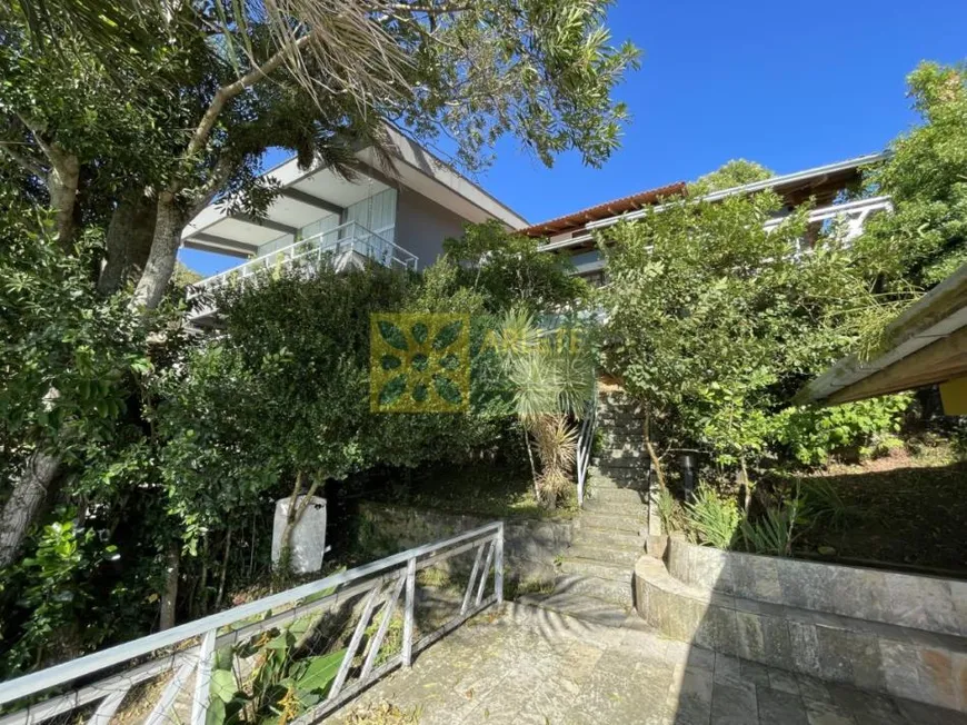 Foto 1 de Casa com 4 Quartos à venda, 254m² em Tainha, Bombinhas