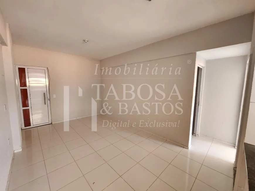 Foto 1 de Apartamento com 2 Quartos para alugar, 55m² em Joaquim Tavora, Fortaleza