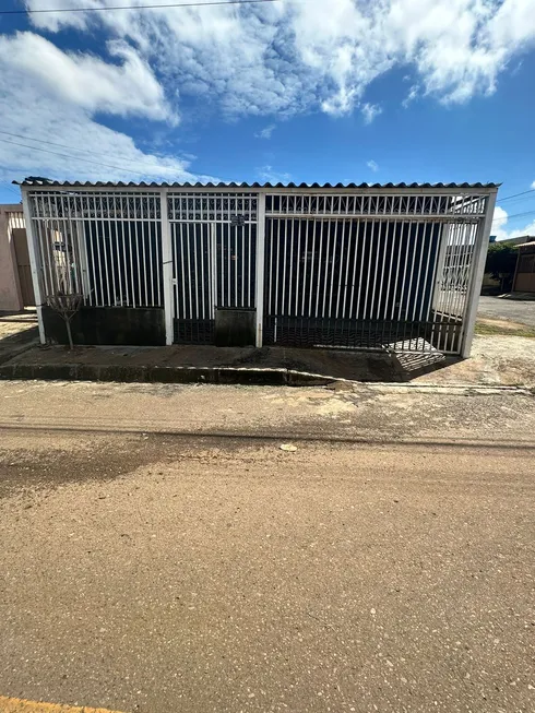 Foto 1 de Casa com 2 Quartos à venda, 150m² em Recanto das Emas, Brasília