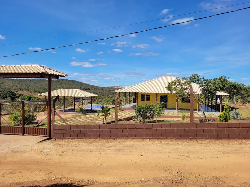 Foto 1 de Fazenda/Sítio com 3 Quartos à venda, 2500m² em Area Rural de Montes Claros, Montes Claros