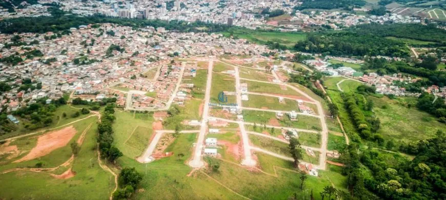 Foto 1 de Lote/Terreno à venda, 375m² em , São Lourenço