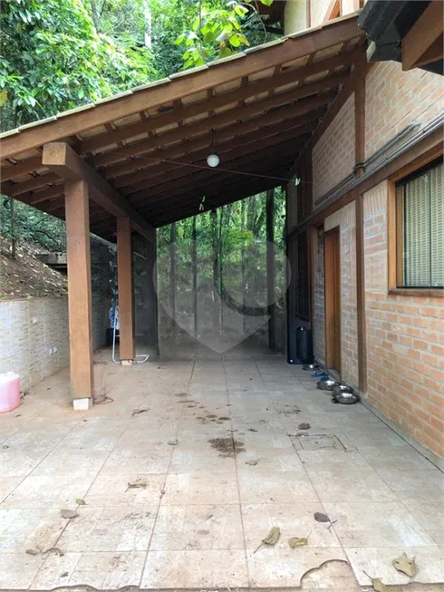 Foto 1 de Casa com 3 Quartos para venda ou aluguel, 210m² em Serra da Cantareira, Mairiporã