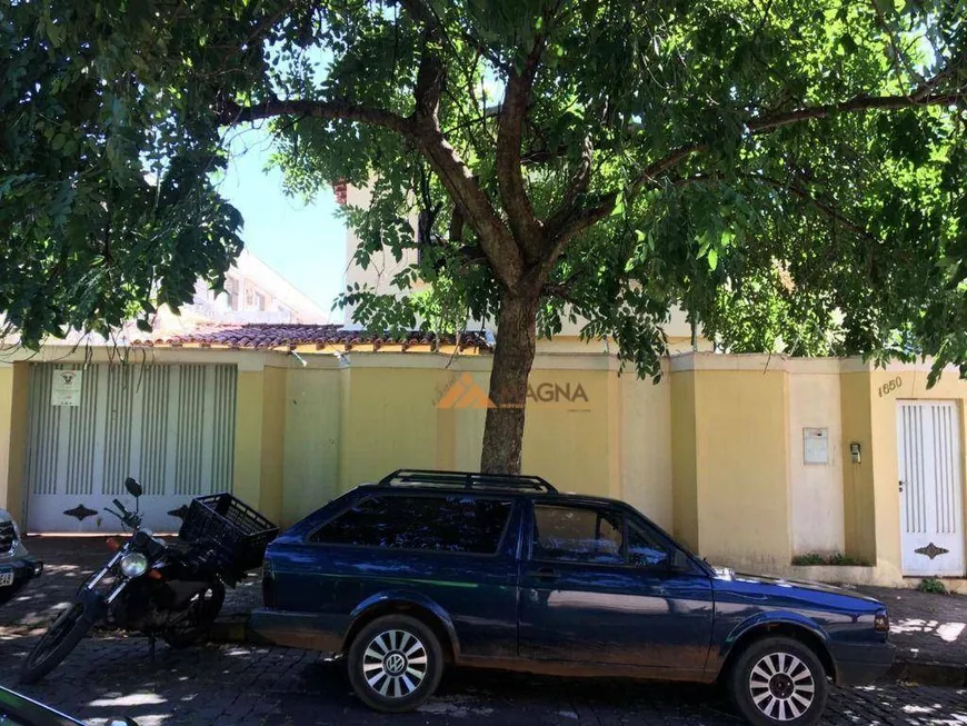 Foto 1 de Casa com 3 Quartos para venda ou aluguel, 325m² em Centro, Ribeirão Preto