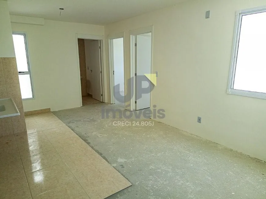 Foto 1 de Apartamento com 2 Quartos à venda, 45m² em Três Vendas, Pelotas