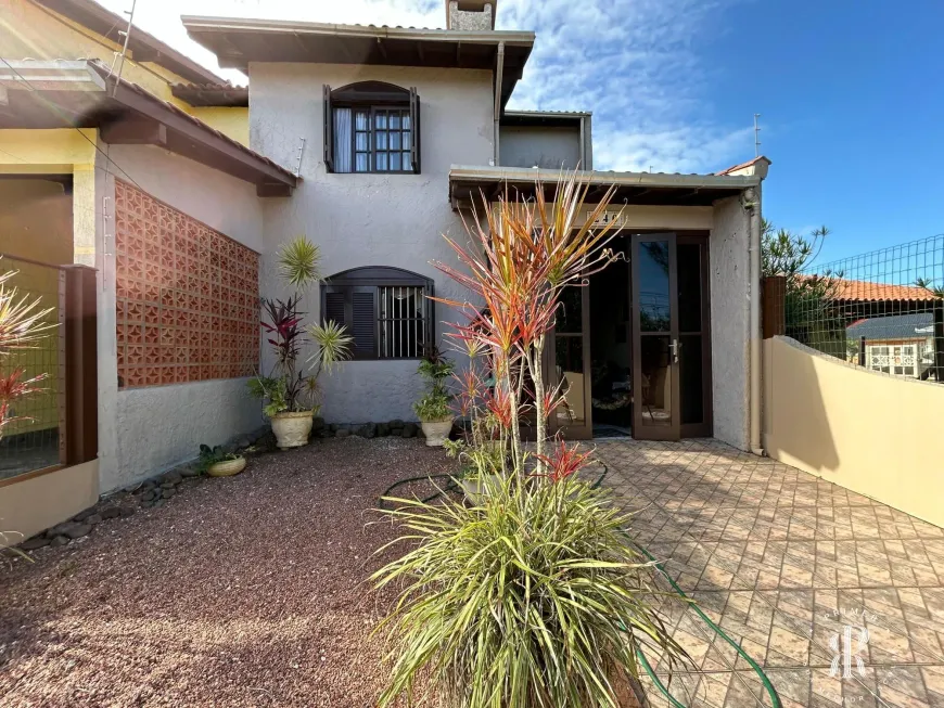 Foto 1 de Casa com 4 Quartos à venda, 200m² em Nova Tramandaí, Tramandaí