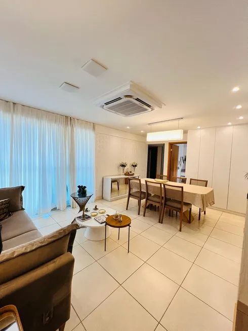 Foto 1 de Apartamento com 3 Quartos à venda, 98m² em Petrópolis, Natal