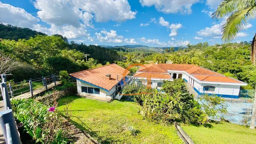 Foto 1 de Fazenda/Sítio com 3 Quartos à venda, 429m² em Loteamento Rancho Maringa I, Atibaia