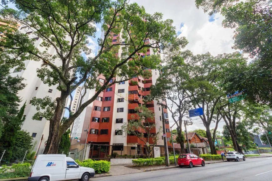 Foto 1 de Apartamento com 3 Quartos à venda, 176m² em Água Verde, Curitiba