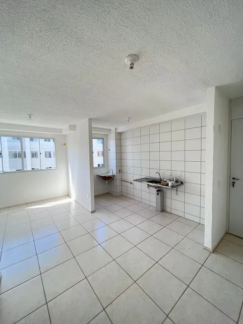 Foto 1 de Apartamento com 2 Quartos para alugar, 47m² em Tamatanduba, Eusébio