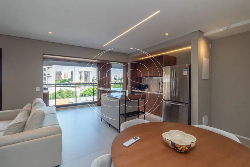 Foto 1 de Apartamento com 3 Quartos à venda, 66m² em Moema, São Paulo