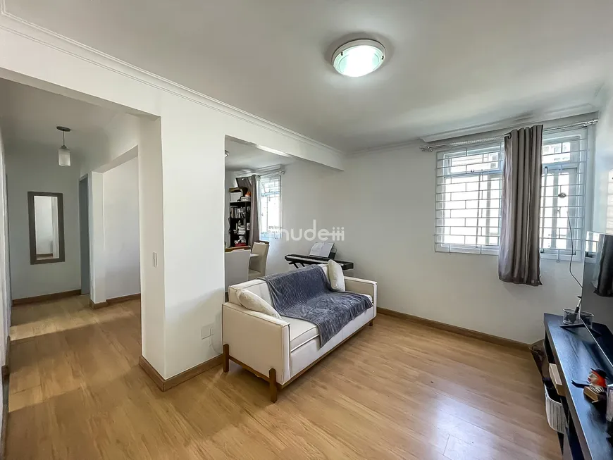 Foto 1 de Apartamento com 2 Quartos à venda, 53m² em Uberaba, Curitiba