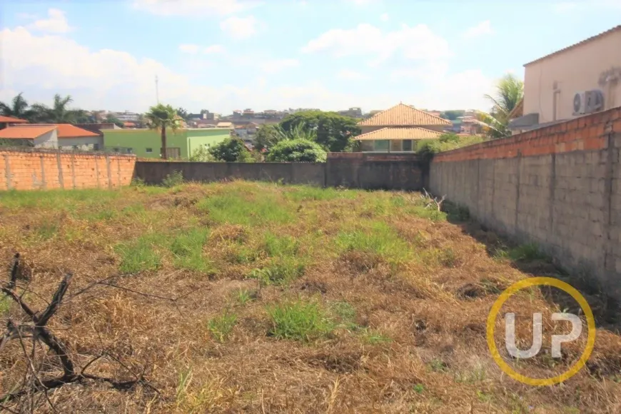 Foto 1 de Lote/Terreno à venda, 787m² em Céu Azul, Belo Horizonte