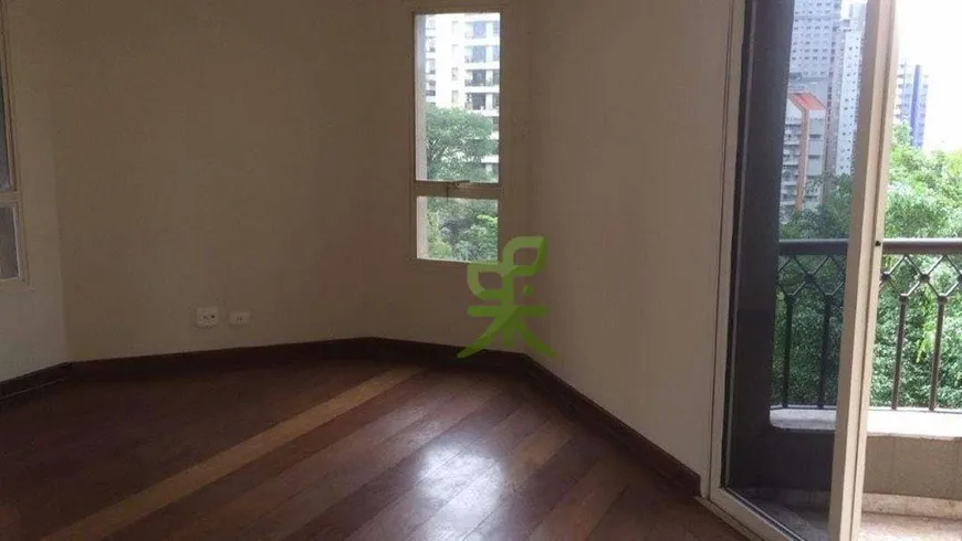 Foto 1 de Apartamento com 4 Quartos para venda ou aluguel, 255m² em Vila Suzana, São Paulo