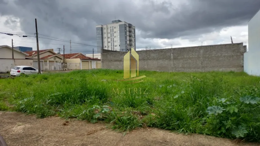 Foto 1 de Lote/Terreno à venda, 562m² em Parque Moema, Franca