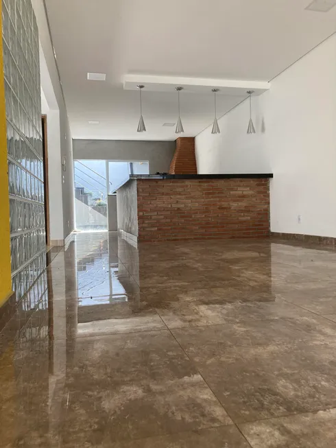 Foto 1 de Casa com 2 Quartos à venda, 180m² em Jardim dos Jequitibas, Limeira