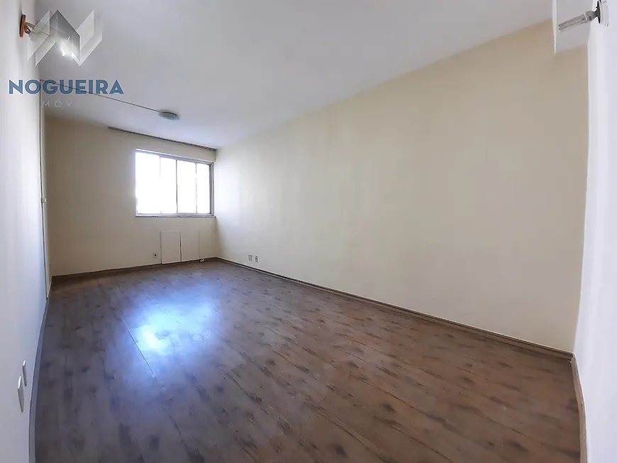 Foto 1 de Kitnet com 1 Quarto para alugar, 29m² em Centro, Juiz de Fora