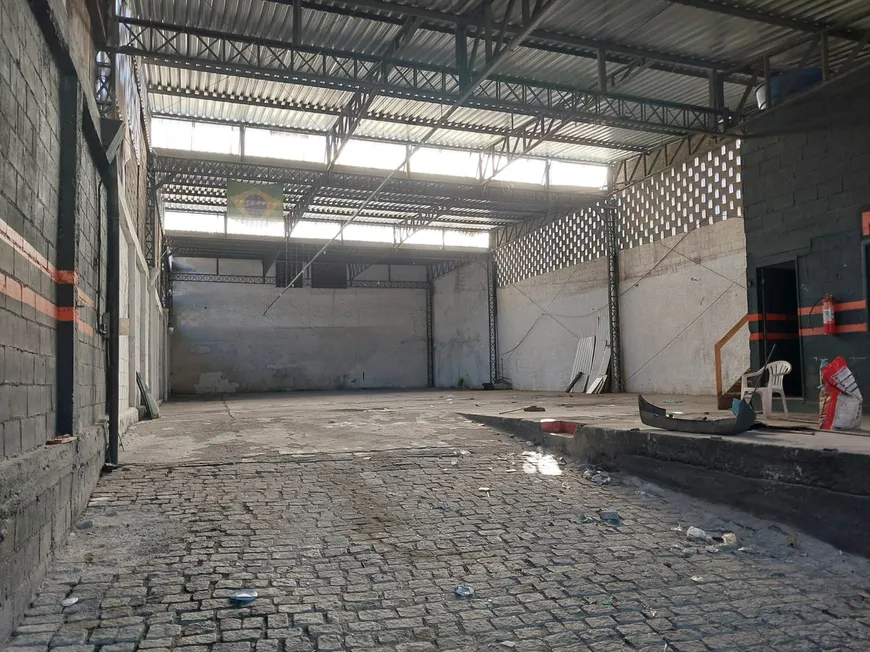 Foto 1 de Galpão/Depósito/Armazém para alugar, 565m² em São Pedro, Teresópolis