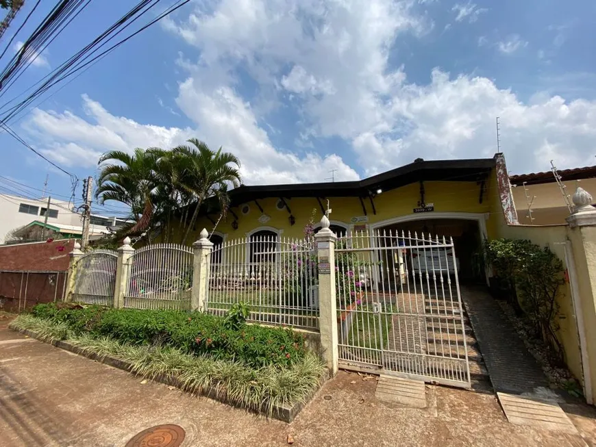 Foto 1 de Casa com 3 Quartos à venda, 226m² em Jardim Shangri La A, Londrina