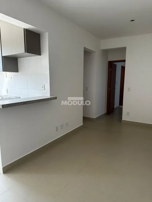 Foto 1 de Apartamento com 2 Quartos à venda, 48m² em Santa Mônica, Uberlândia