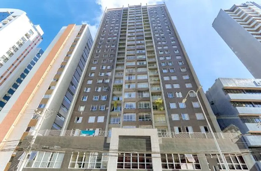 Foto 1 de Apartamento com 4 Quartos à venda, 182m² em Batel, Curitiba