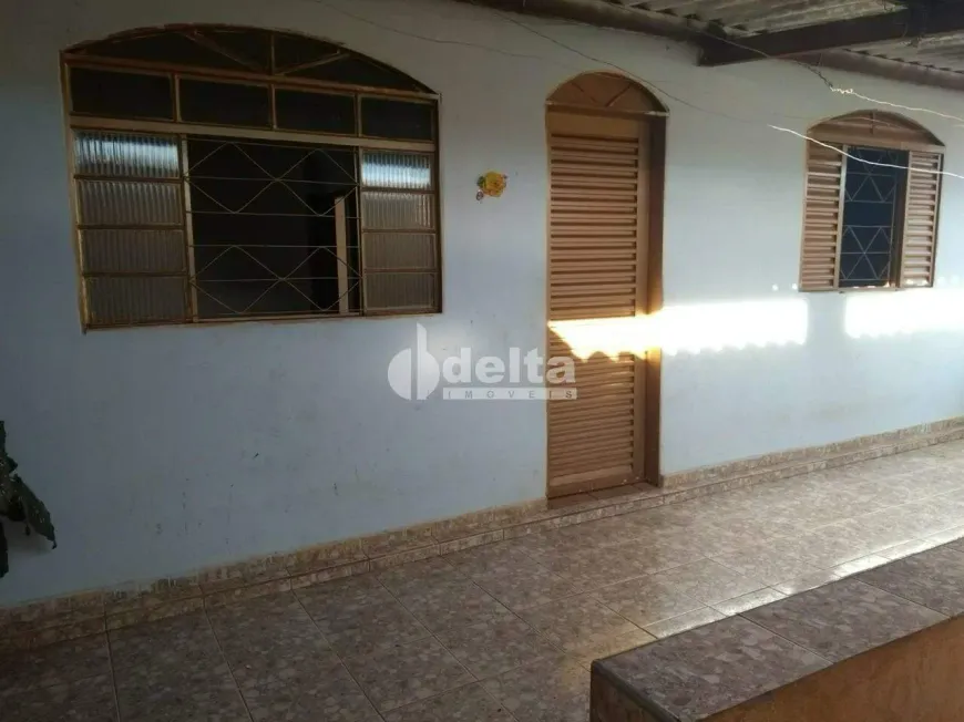 Foto 1 de Casa com 5 Quartos à venda, 126m² em Tubalina, Uberlândia