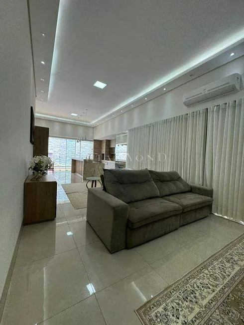 Foto 1 de Casa de Condomínio com 3 Quartos à venda, 199m² em Novo Mundo, Uberlândia