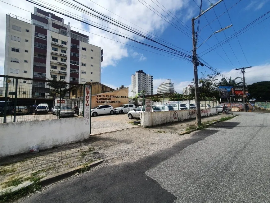 Foto 1 de Lote/Terreno à venda, 940m² em Estreito, Florianópolis