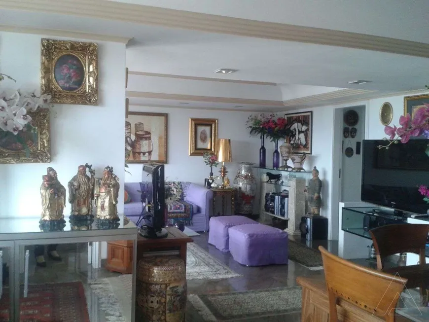 Foto 1 de Apartamento com 2 Quartos à venda, 140m² em Barra, Salvador
